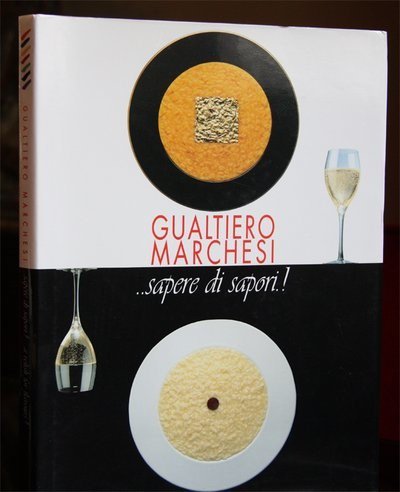 Milanska rižota je tudi na naslovnici ene od knjig Gualtiera Marchesija, ki je resnična legenda. (Foto: gualtieromarchesi.it)