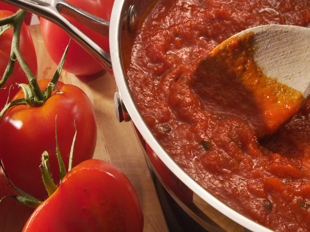 Mariana sauce simmering in pan