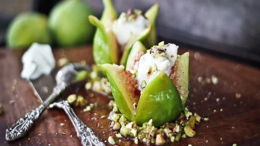 grilled, fig, goat cheese on a bed of pistachio and honey, tasty, healthy, clean eating, colorful, fresh, rustic theme