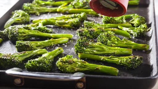 V pečici pripravljen brokoli bo bolj okusen. (Foto: kievith/Getty Images)