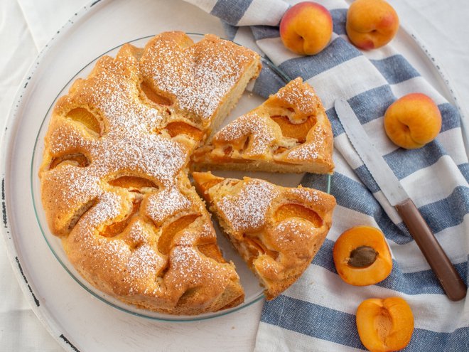 Apricot Cake