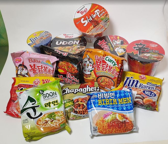 Izbor korejskih izdelkov iz spletne trgovine KJ Market.