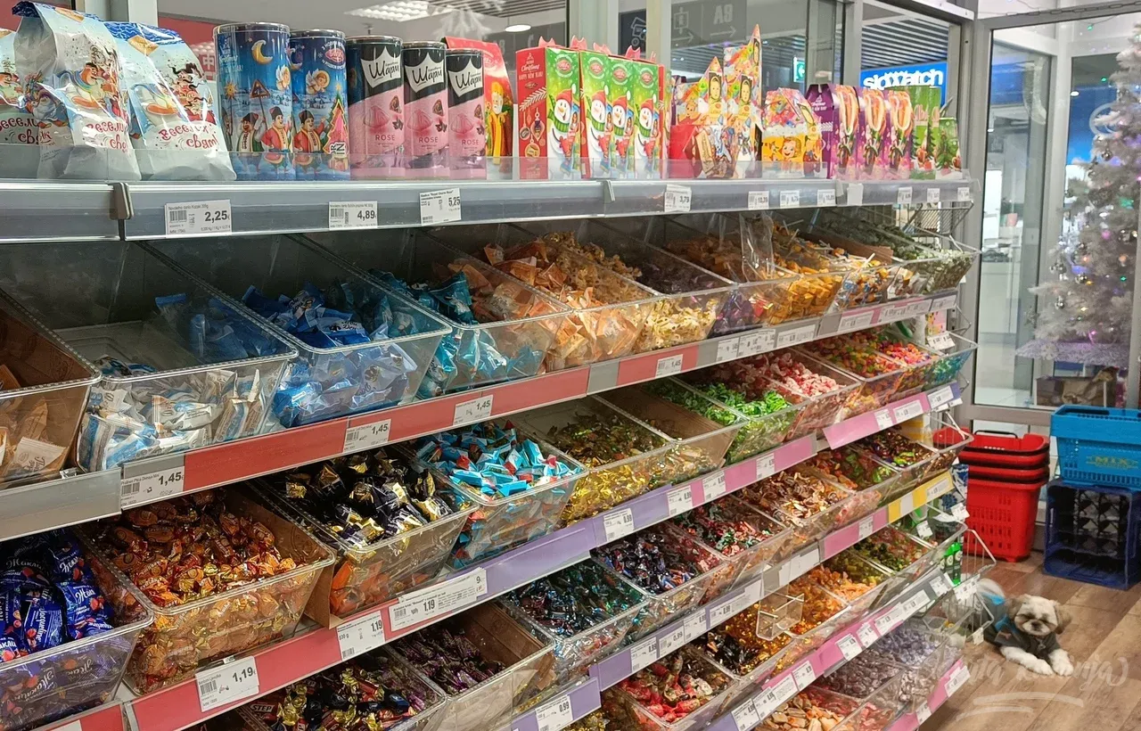 Tuji supermarketi pri nas
