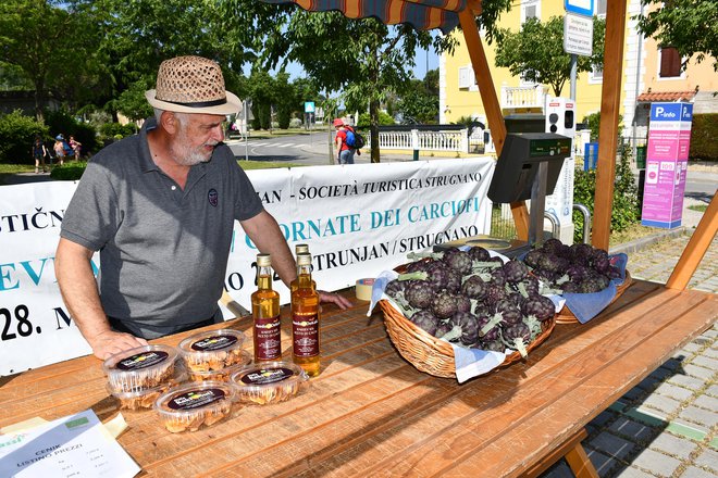 V Strunjanu vsako leto pripravijo praznik artičok. FOTO: Arhiv Turističnega Društva Solinar Strunjan