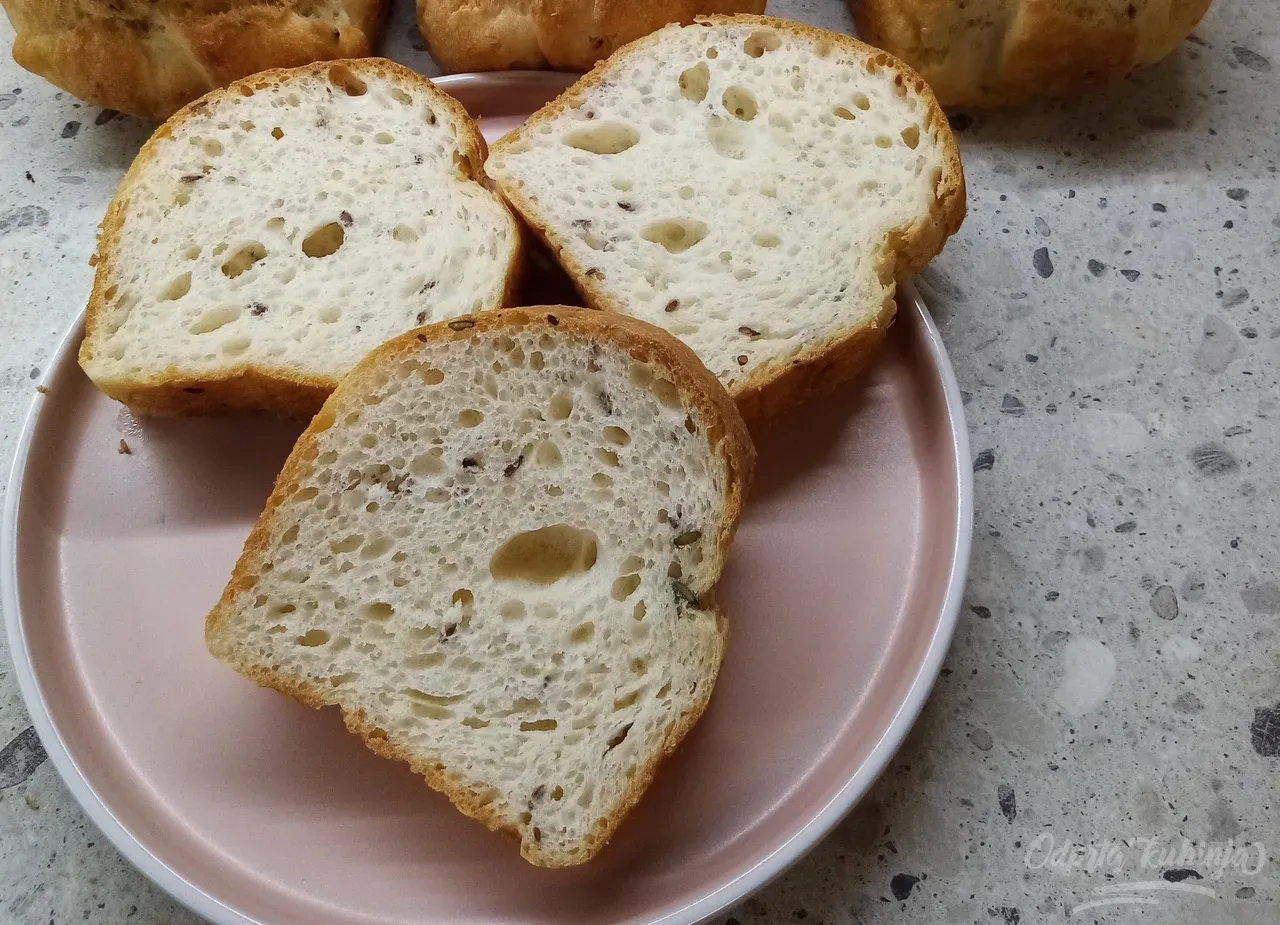 Brezglutenski kruh (Fot: Špela Ankele)