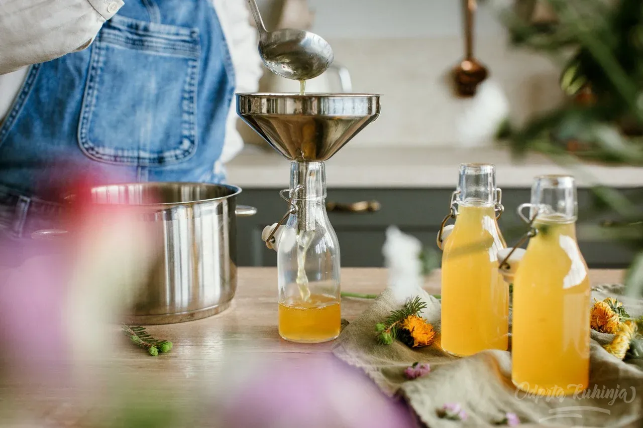 Regratov sirup, ki vas bo navdušil (Foto: Sonja Ravbar)