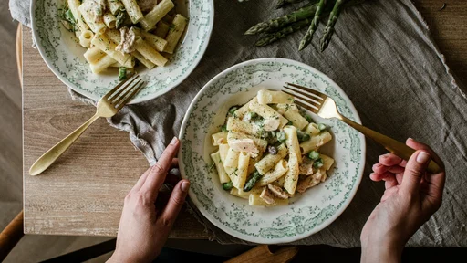 Carbonara s tuno in šparglji (Foto: Sonja Ravbar)