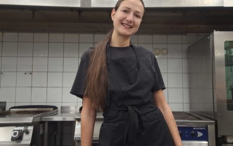 Iva Kastelec se je iz Novega mesta pred sedmimi leti preselila v Oslo, kjer zdaj vodi pekarnico.